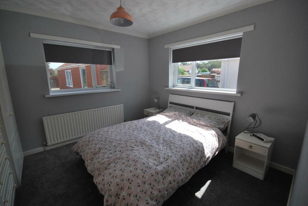 Belle'S Bungalow Cleveleys Exterior foto
